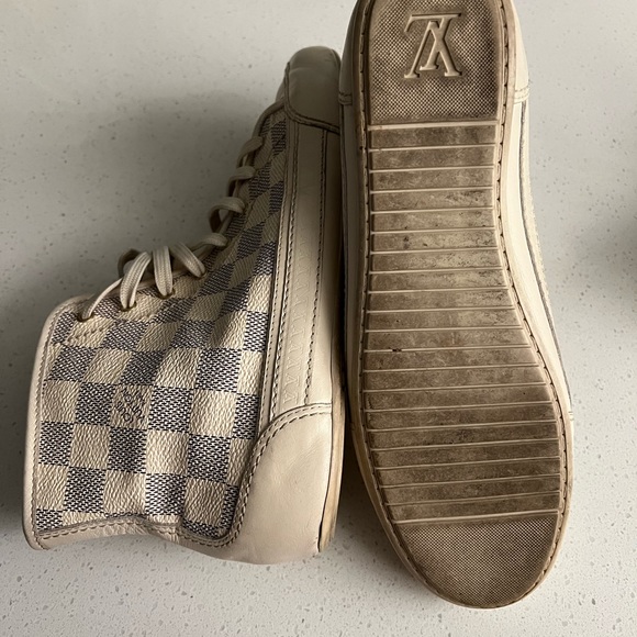 Louis Vuitton Damier Azur Hi Top Sneaker Size 37.5. - Picture 10 of 12